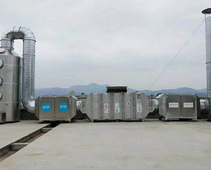 UV光氧废气处理整套设备(图1)